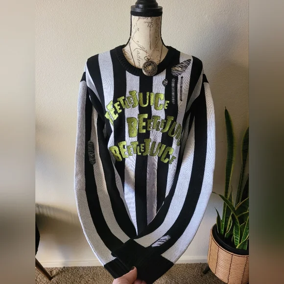 Hot Topic Beetlejuice Stripe Sweater - Picture 5 of 10